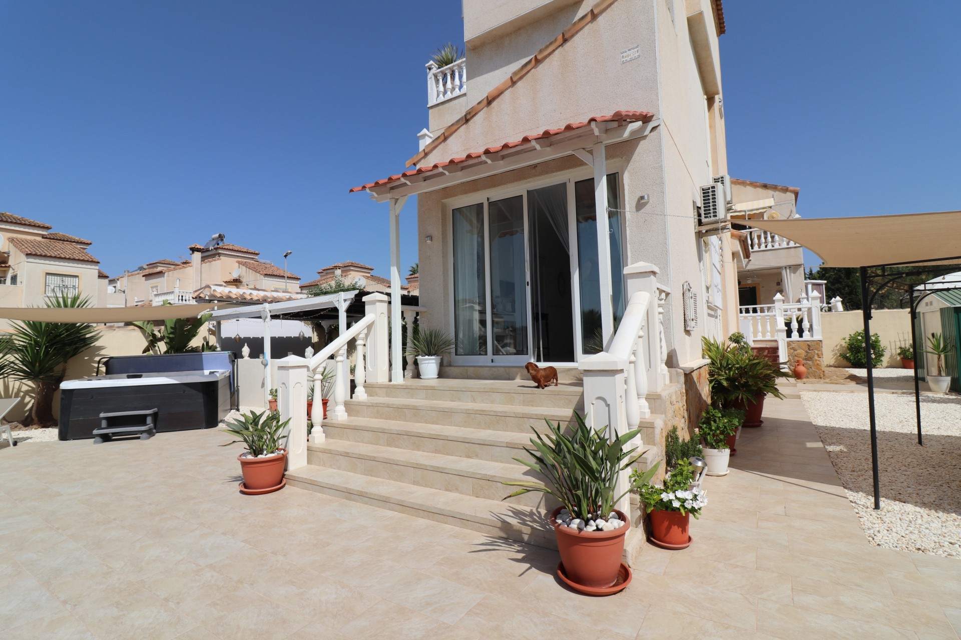 Reventa - Chalet - San Miguel de Salinas - Lake View Mansions
