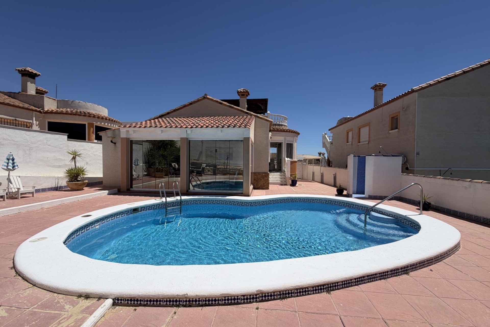 Reventa - Chalet - San Miguel de Salinas - Lake View Mansions