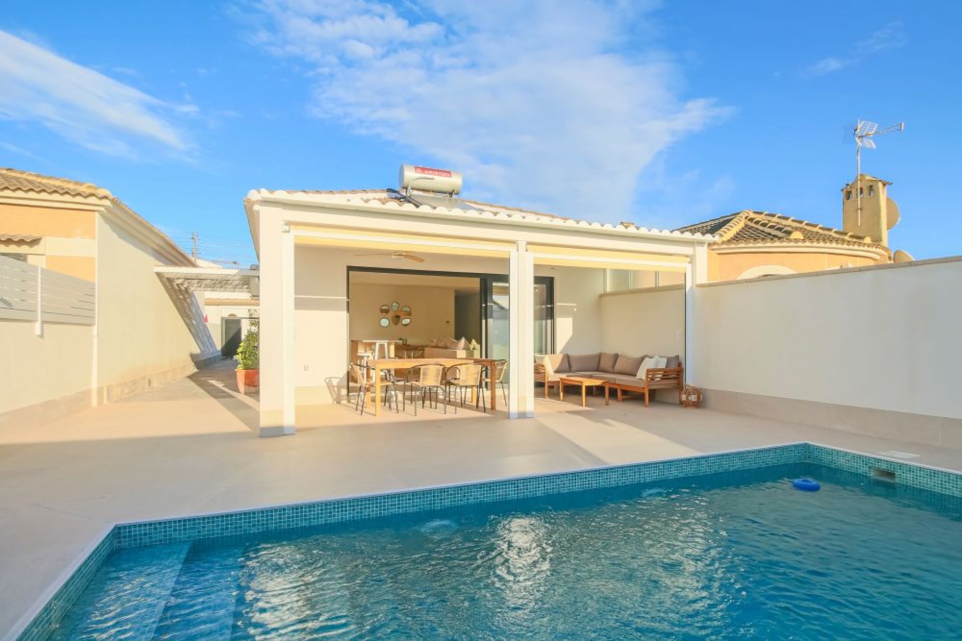 Reventa - Chalet - Torrevieja - El Chaparral