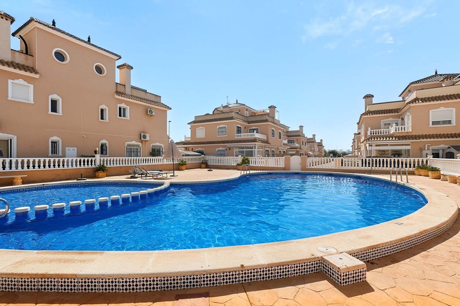 Reventa - Quad Villa - Torre de La Horadada - Torre de La Horadada - Pueblo