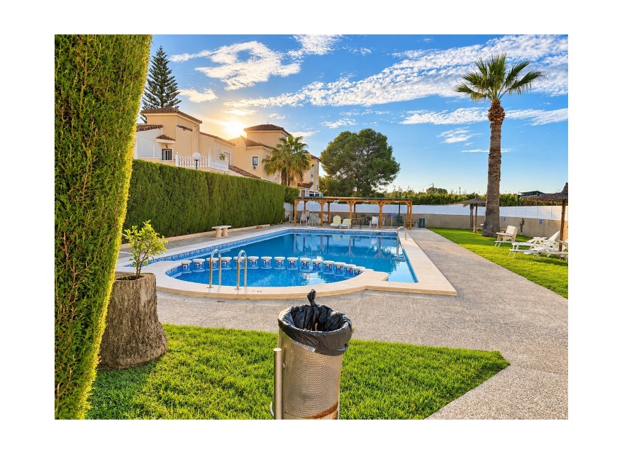 Reventa - Villa Cuádruple - Algorfa - Montebello