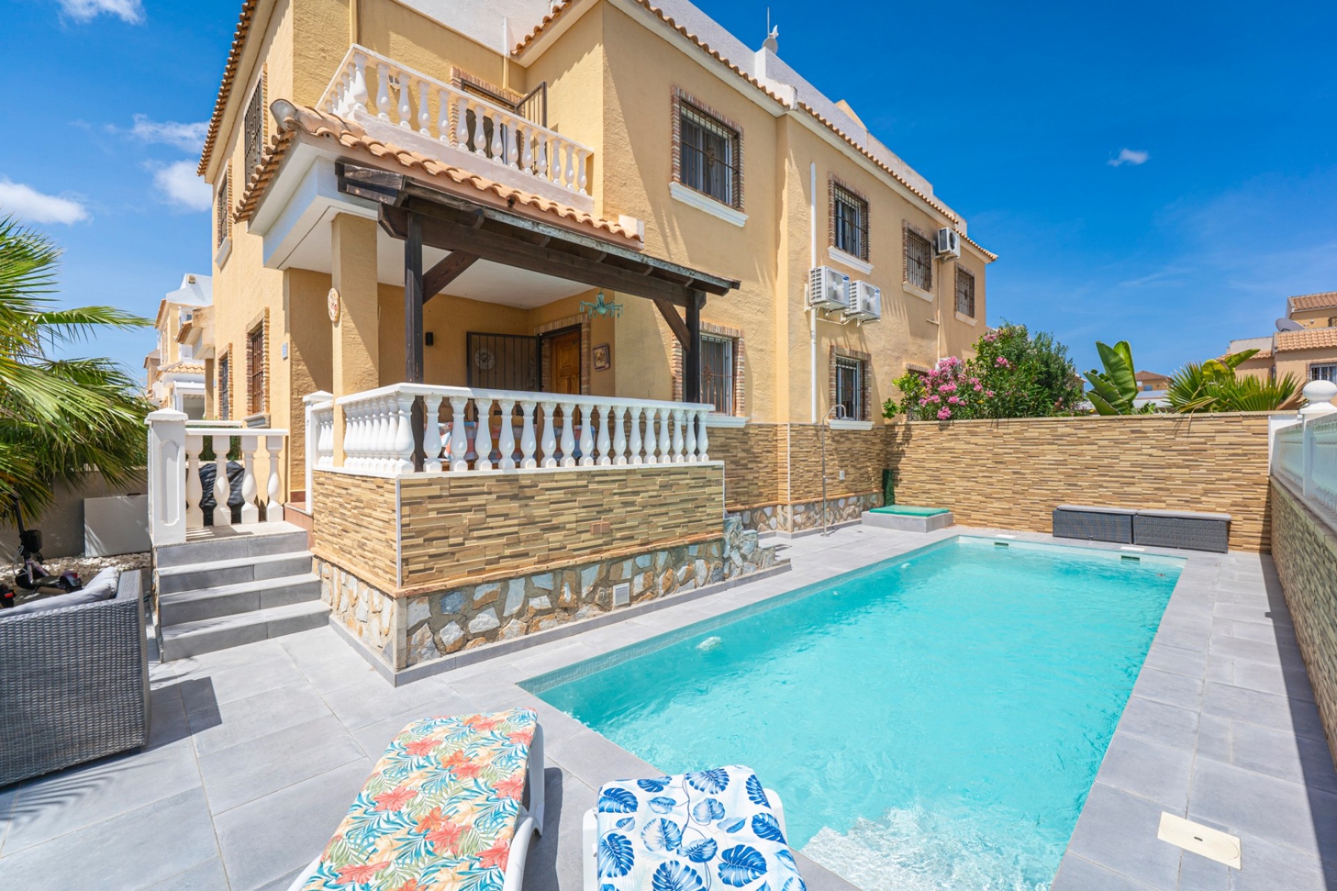 Reventa - Villa Cuádruple - Ciudad Quesada - Lo Marabu