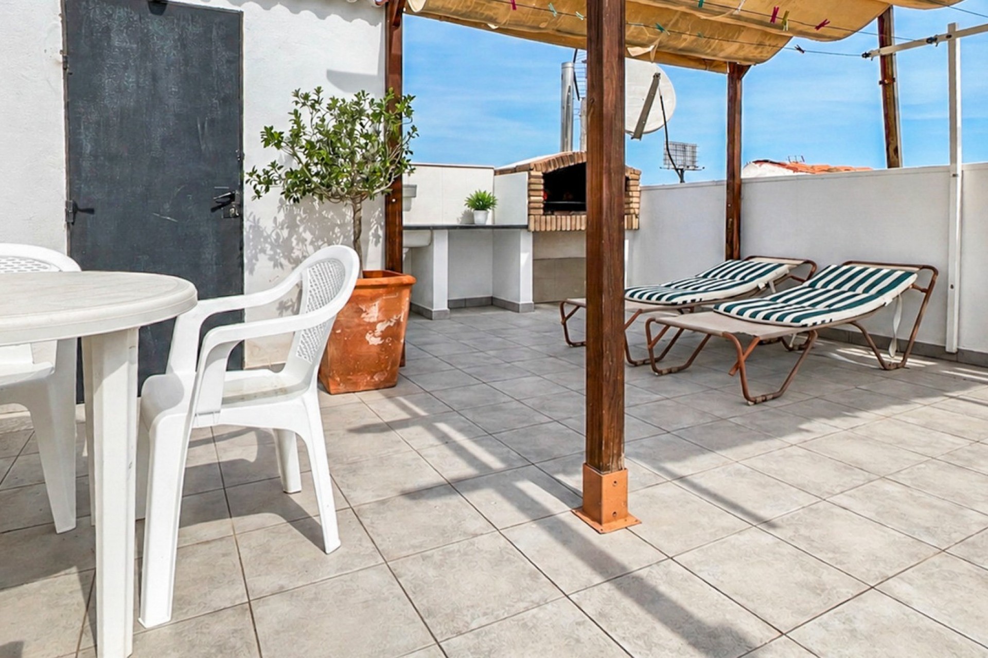 Videresalg - Bungalow - Torrevieja - La Siesta - El Salado -  Torreta