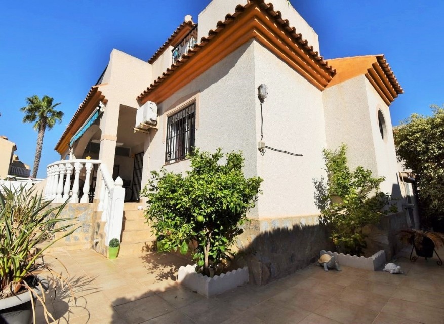 Videresalg - Firemannsvilla - Orihuela Costa - Playa Flamenca