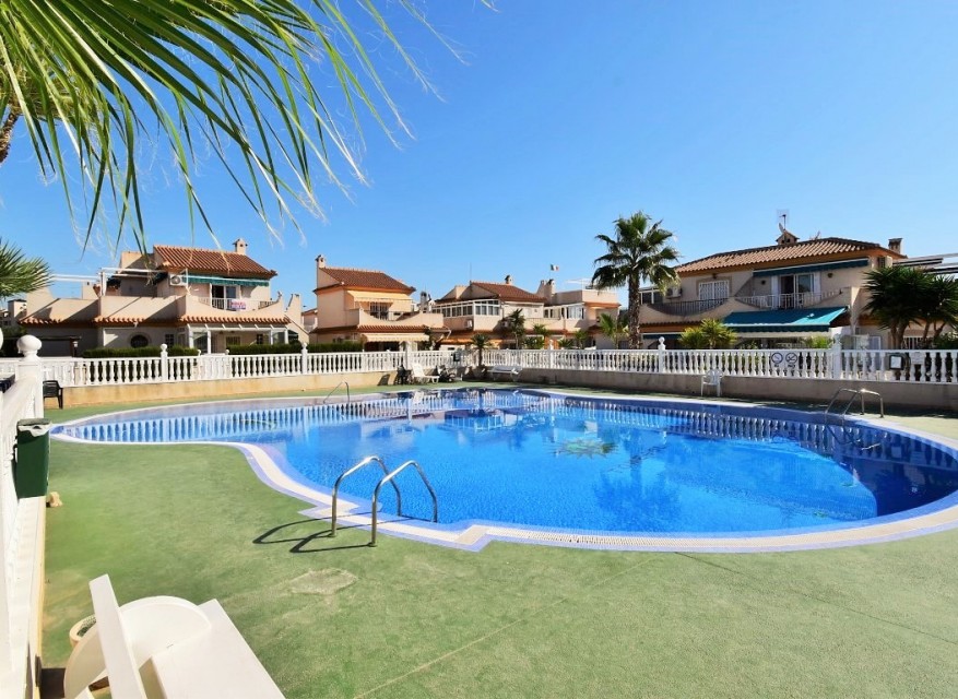 Videresalg - Firemannsvilla - Orihuela Costa - Playa Flamenca