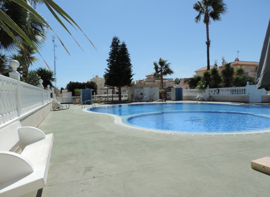 Videresalg - Firemannsvilla - Orihuela Costa - Playa Flamenca