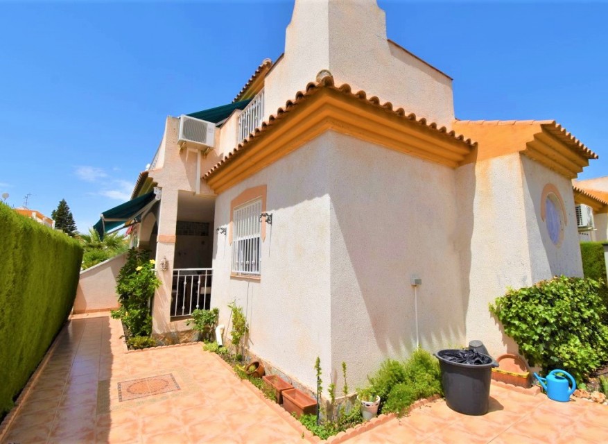 Videresalg - Firemannsvilla - Orihuela Costa - Playa Flamenca