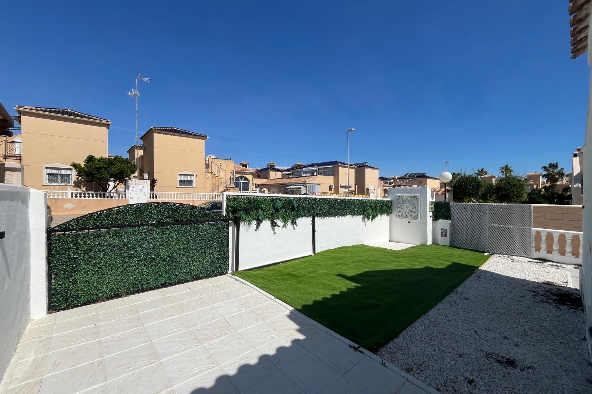 Videresalg - Firemannsvilla - Orihuela Costa - Punta Prima