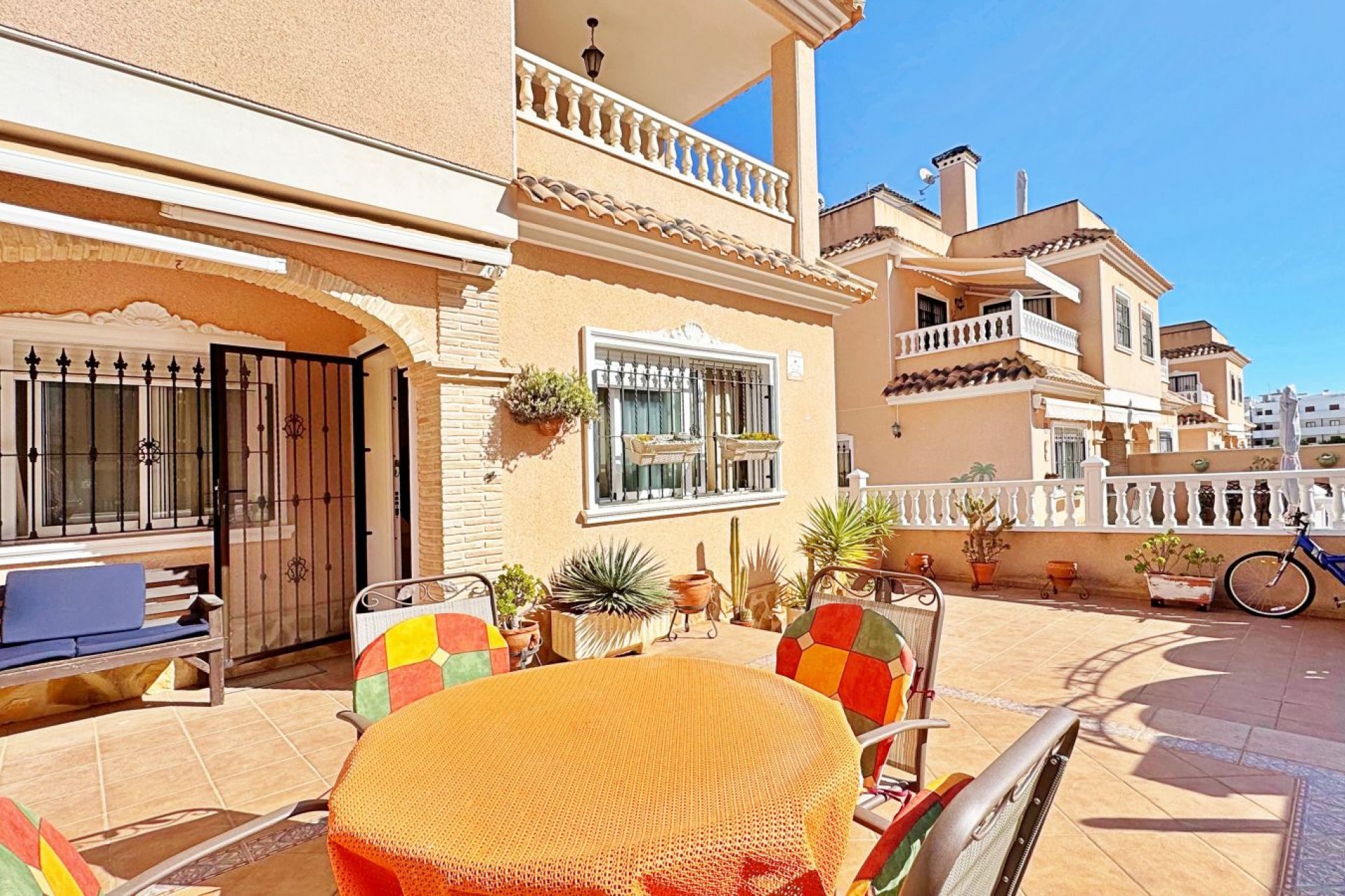 Videresalg - Firemannsvilla - Orihuela Costa - Villamartin