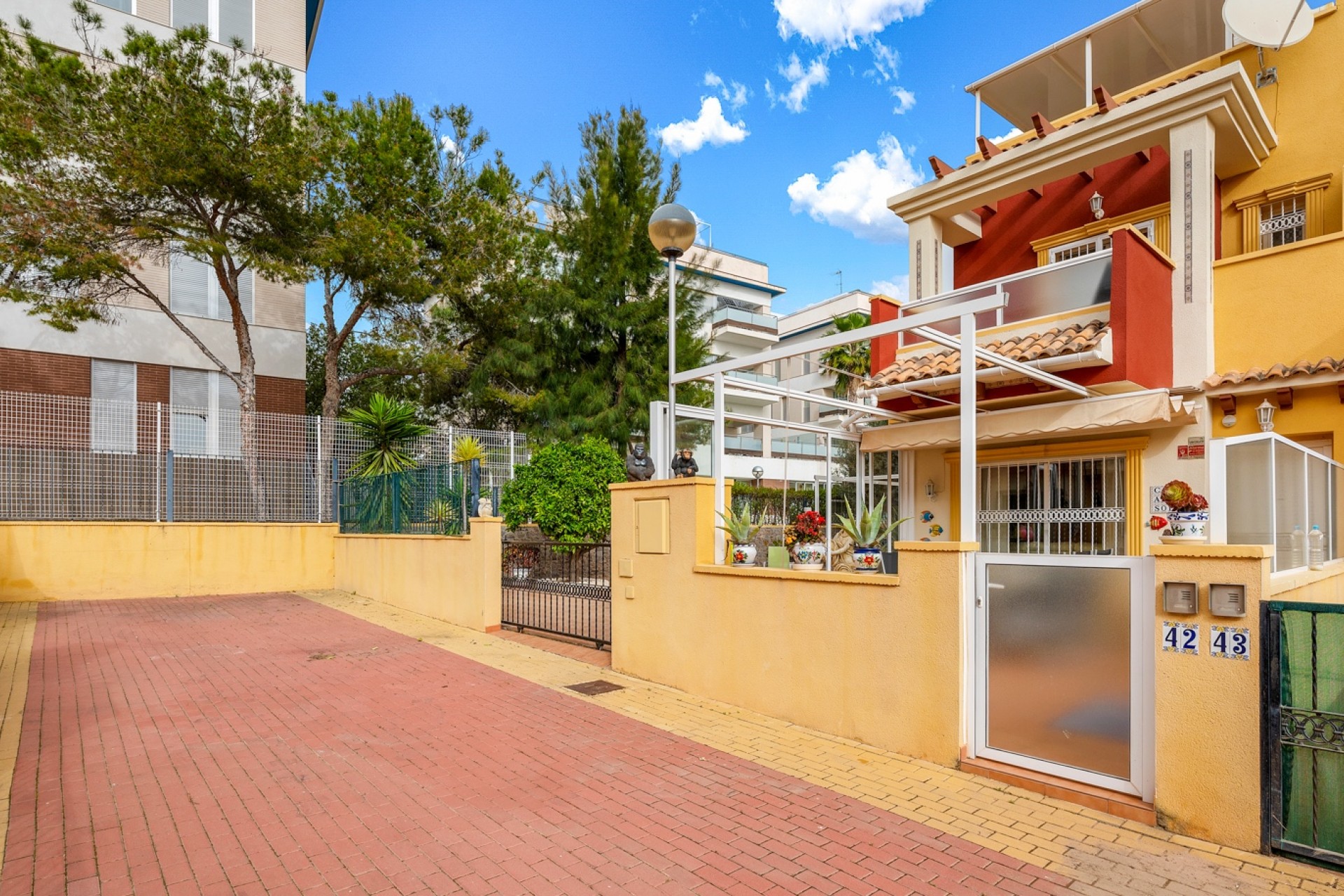 Videresalg - Firemannsvilla - Orihuela Costa - Villamartin