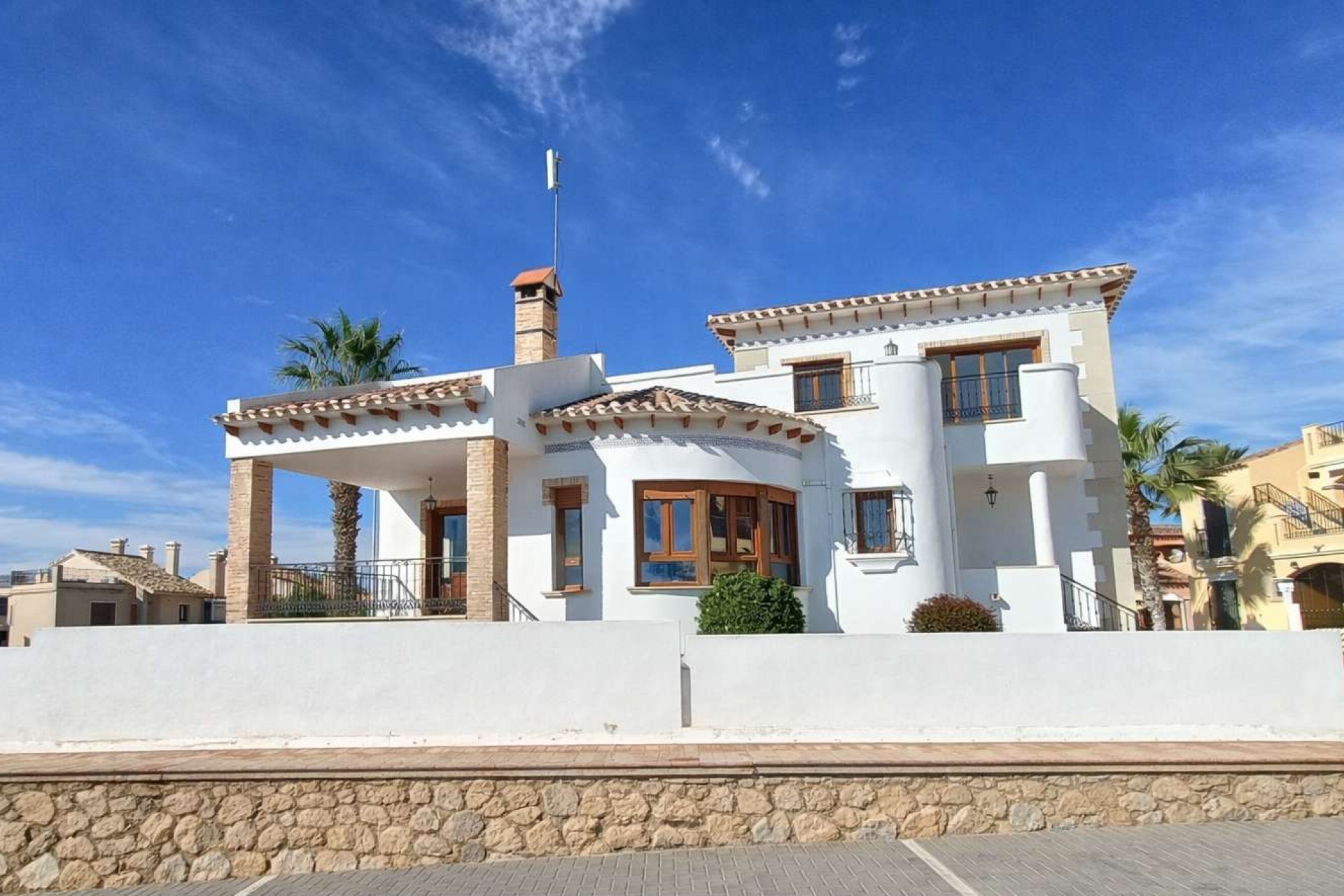Videresalg - Frittliggende Villa - Algorfa - La Finca Golf Resort