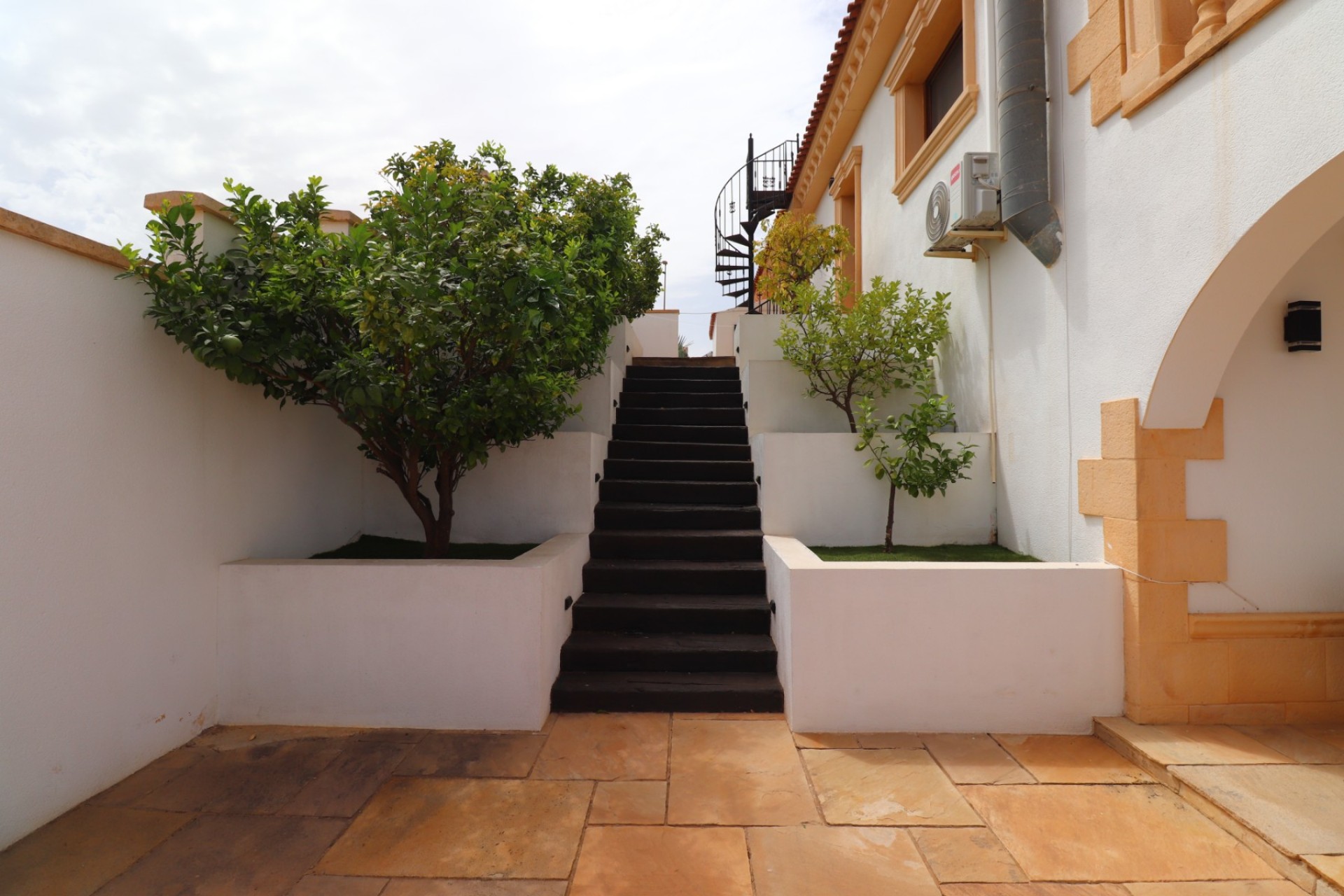 Videresalg - Frittliggende Villa - Algorfa - Lomas de La Juliana