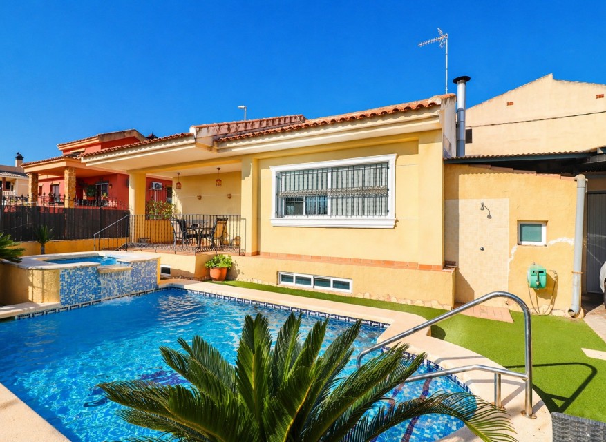 Videresalg - Frittliggende Villa - Almoradi - El Saladar