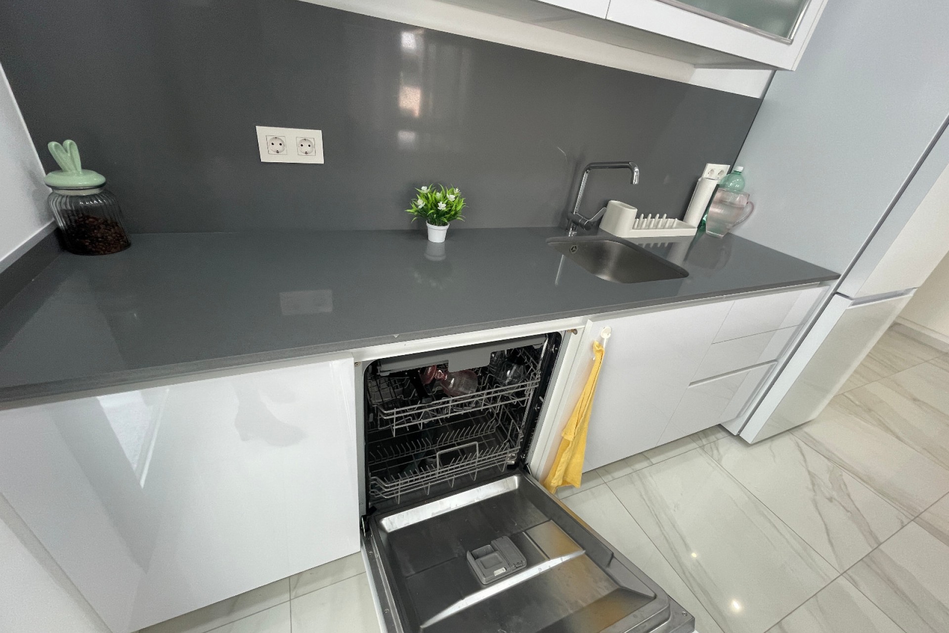 Videresalg - Frittliggende Villa - Benijofar - Benijofar - Landsby