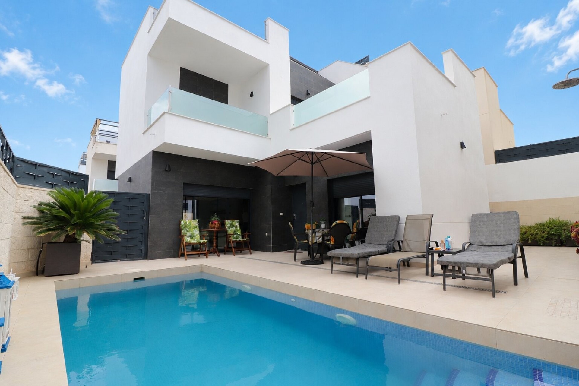 Videresalg - Frittliggende Villa - Benijofar - Benijofar - Landsby