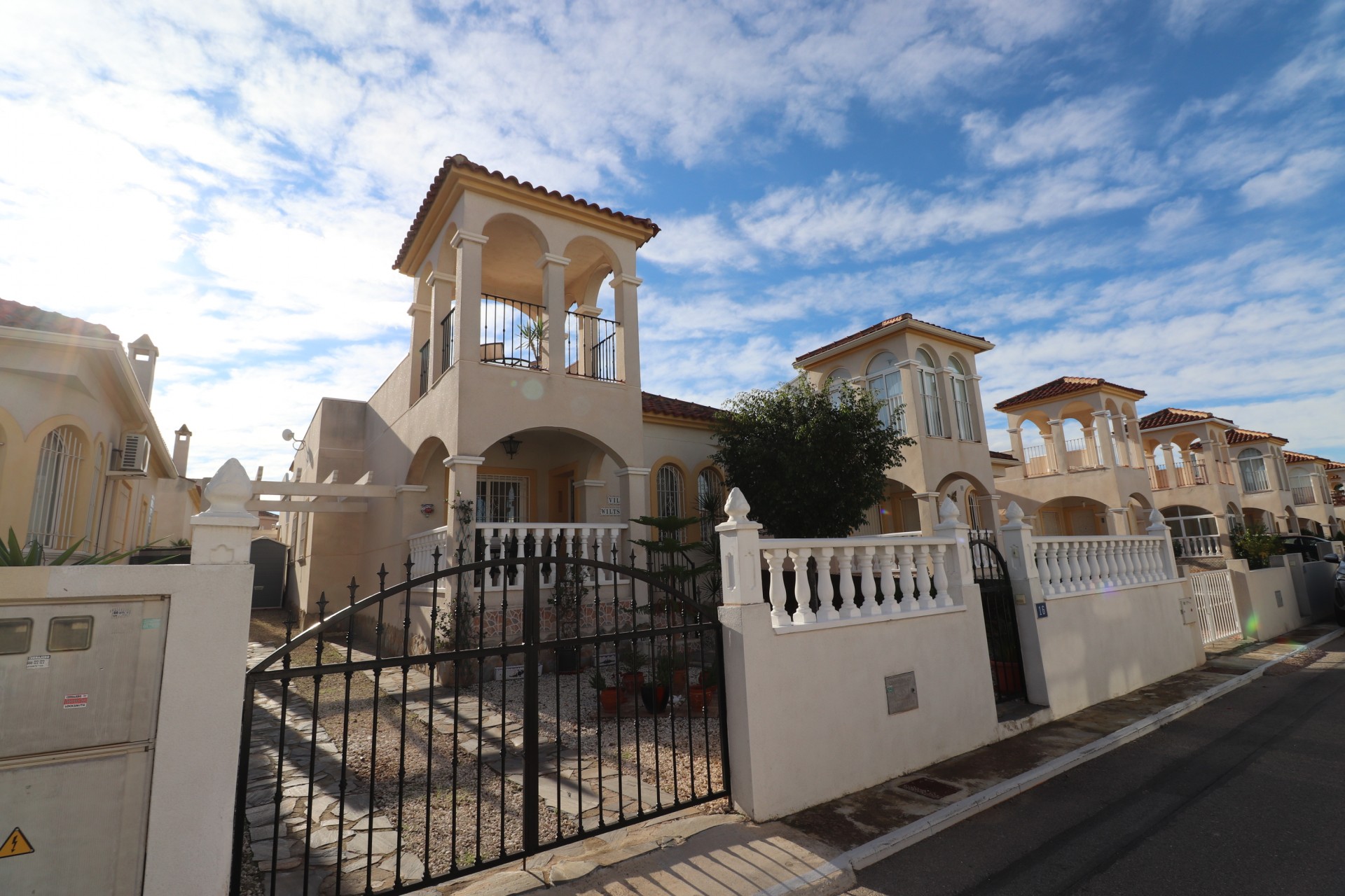 Videresalg - Frittliggende Villa - Benimar - Benimar II