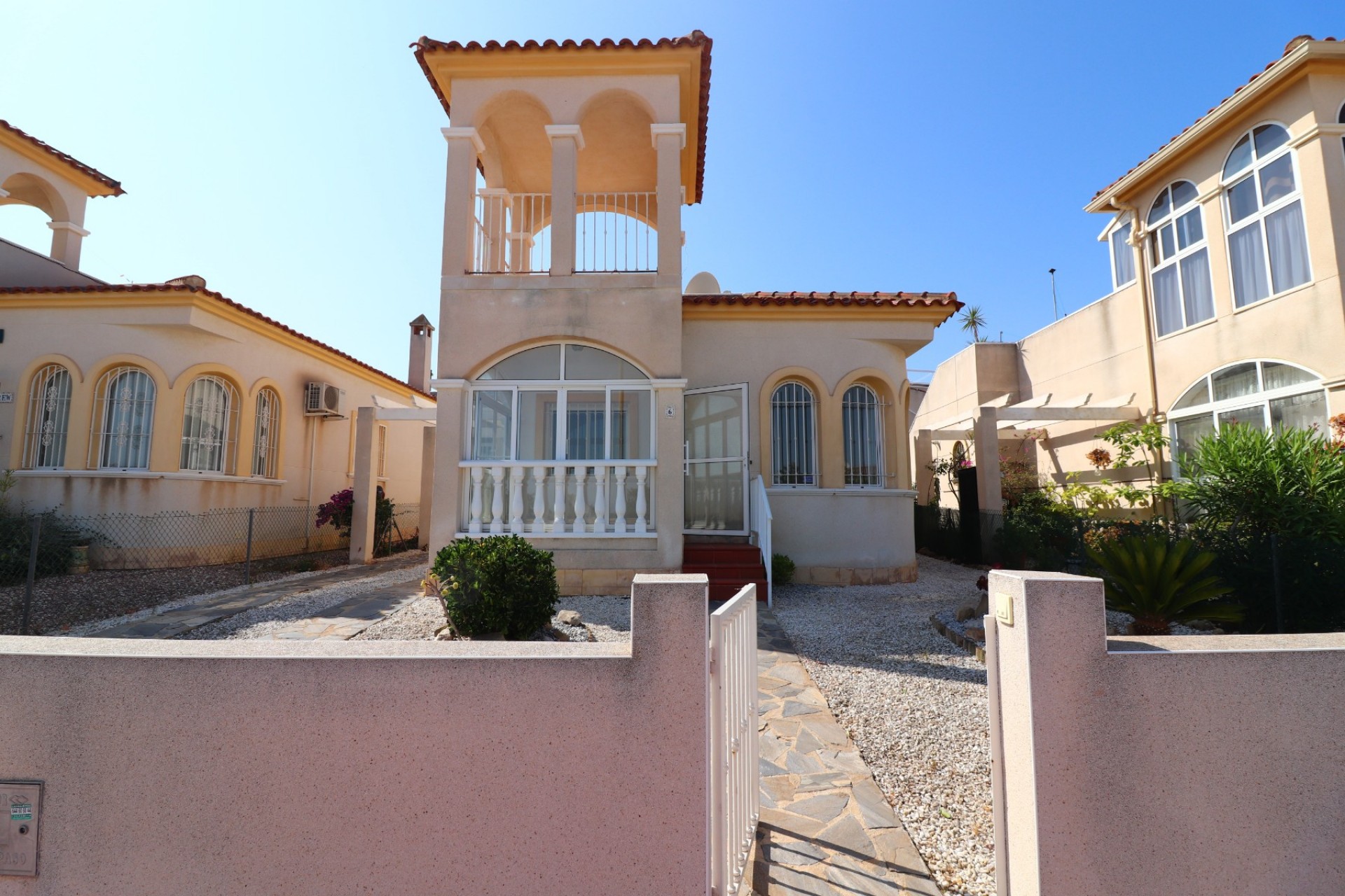 Videresalg - Frittliggende Villa - Benimar - Benimar II