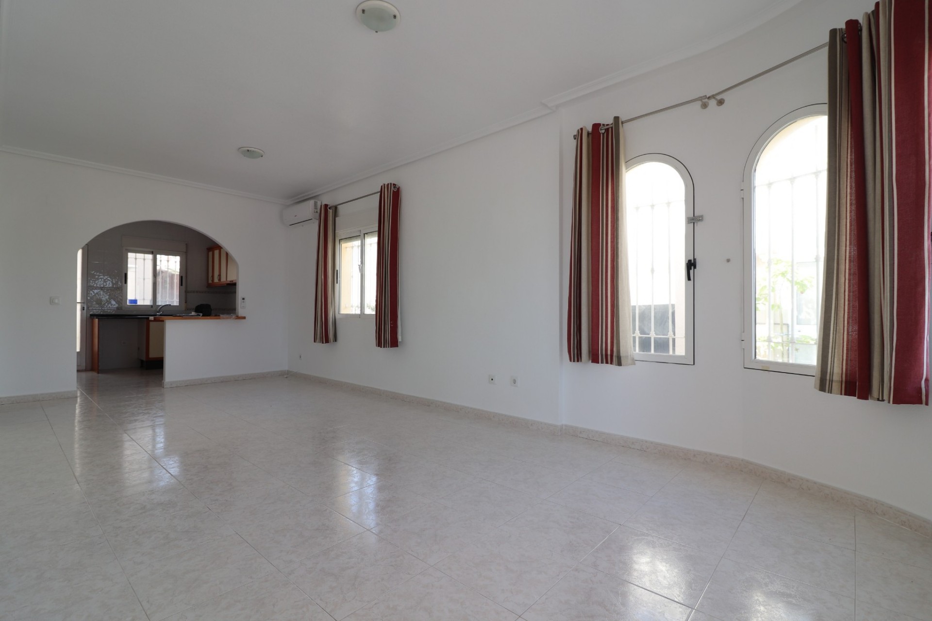 Videresalg - Frittliggende Villa - Benimar - Benimar II