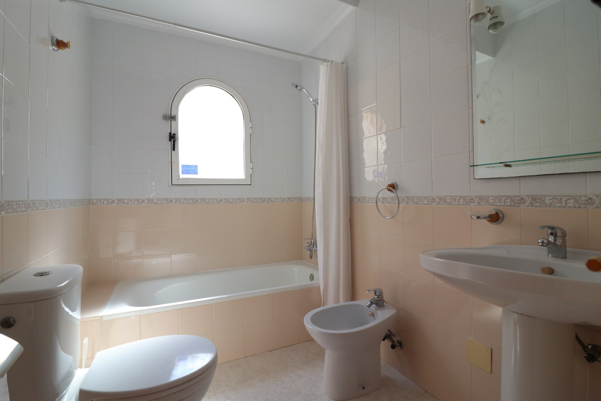 Videresalg - Frittliggende Villa - Benimar - Benimar II