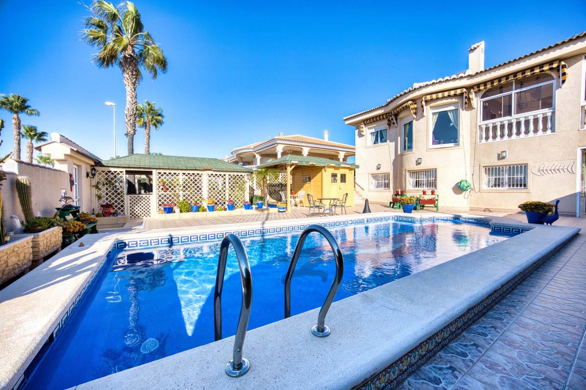 Videresalg - Frittliggende Villa - Benimar - Benimar II