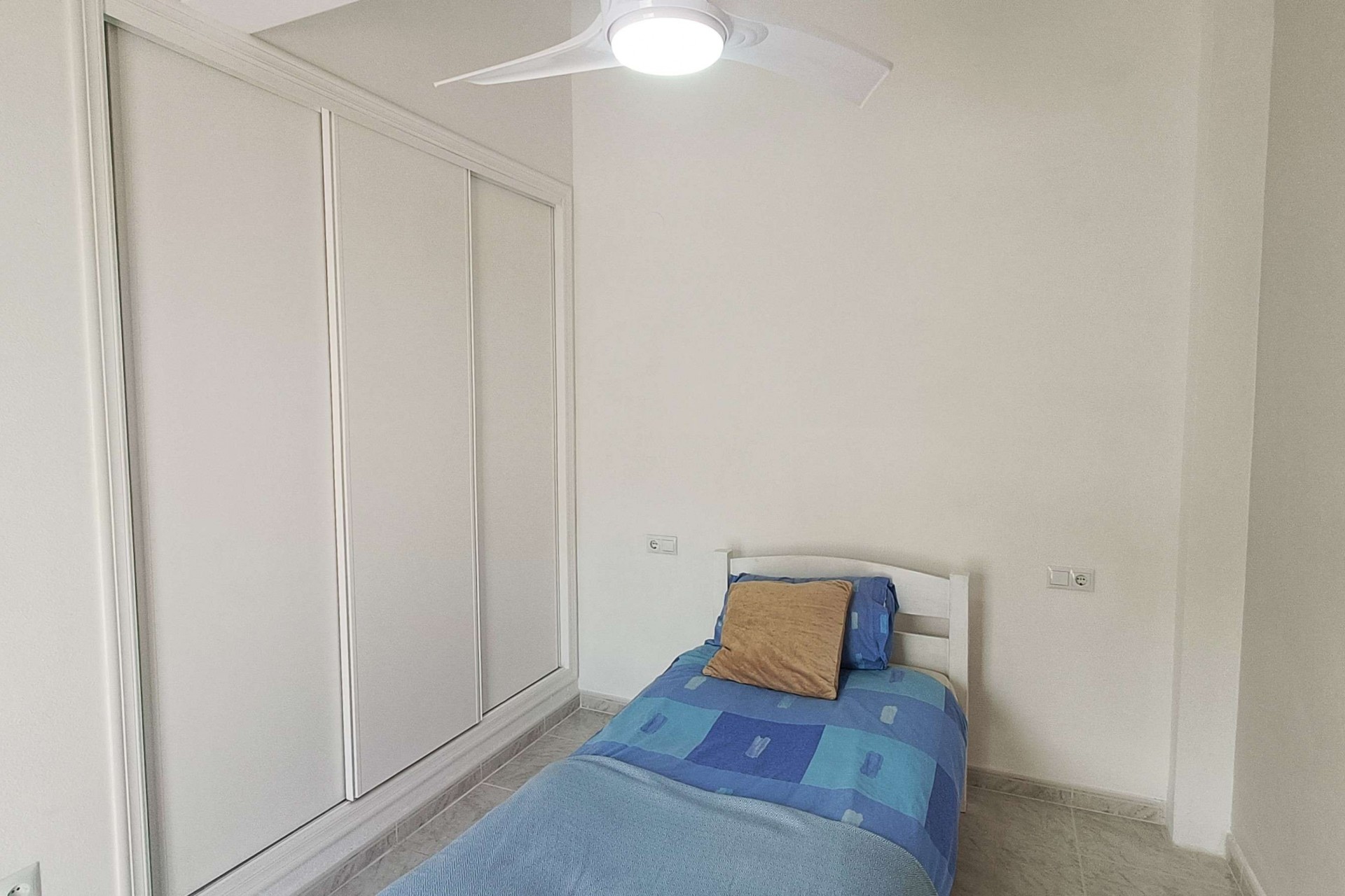 Videresalg - Frittliggende Villa - Benimar - Benimar II