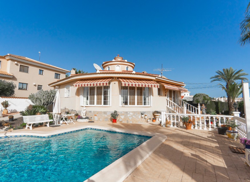 Videresalg - Frittliggende Villa - Ciudad Quesada - Ciudad Quesada - Byen