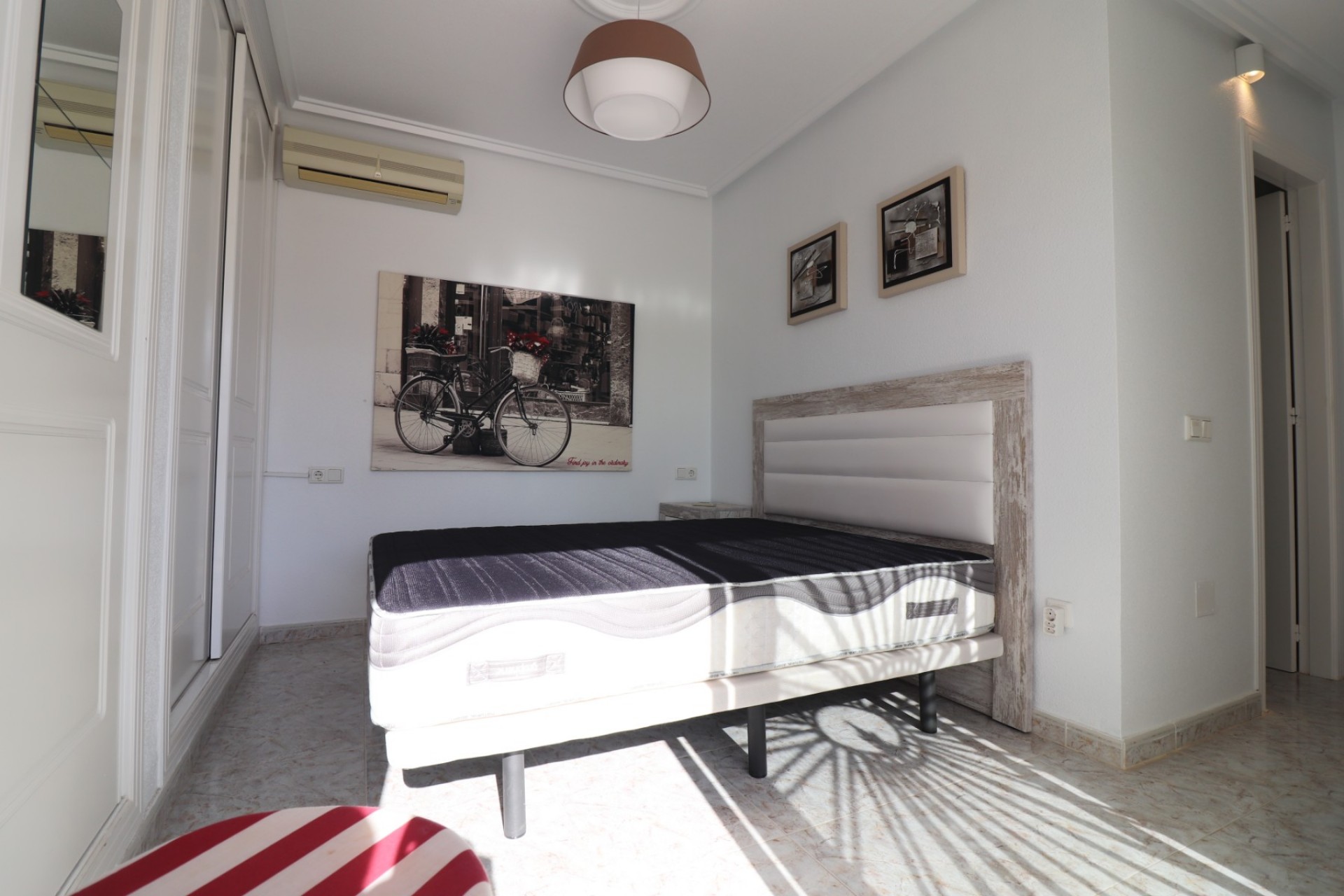 Videresalg - Frittliggende Villa - Ciudad Quesada - Ciudad Quesada - Byen