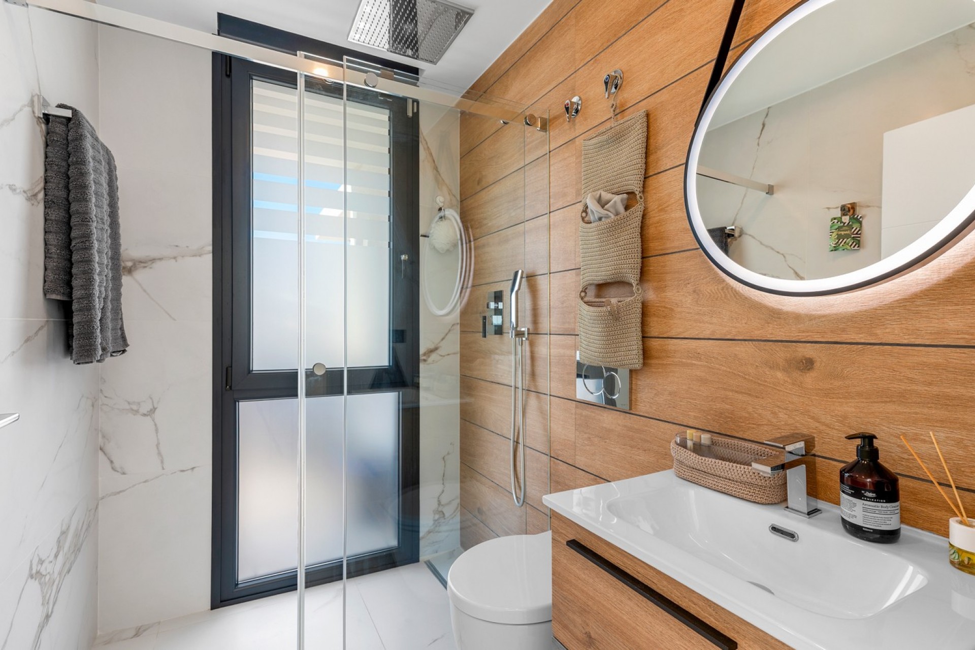 Videresalg - Frittliggende Villa - Ciudad Quesada - Ciudad Quesada - Byen