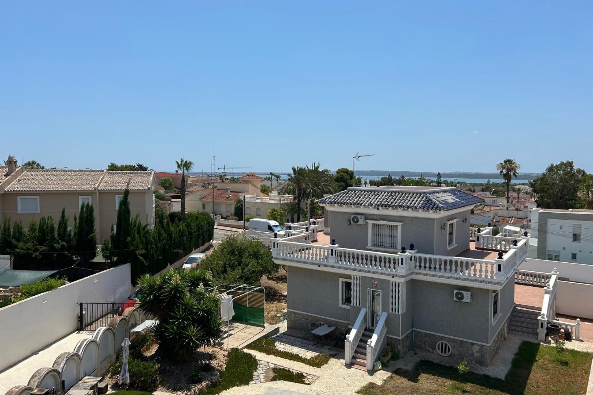 Videresalg - Frittliggende Villa - Ciudad Quesada - Ciudad Quesada - Byen