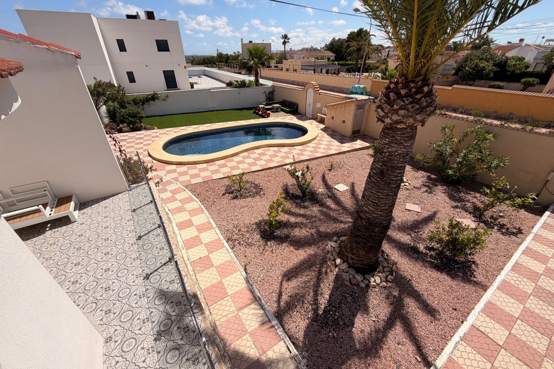 Videresalg - Frittliggende Villa - Ciudad Quesada - Ciudad Quesada - Byen