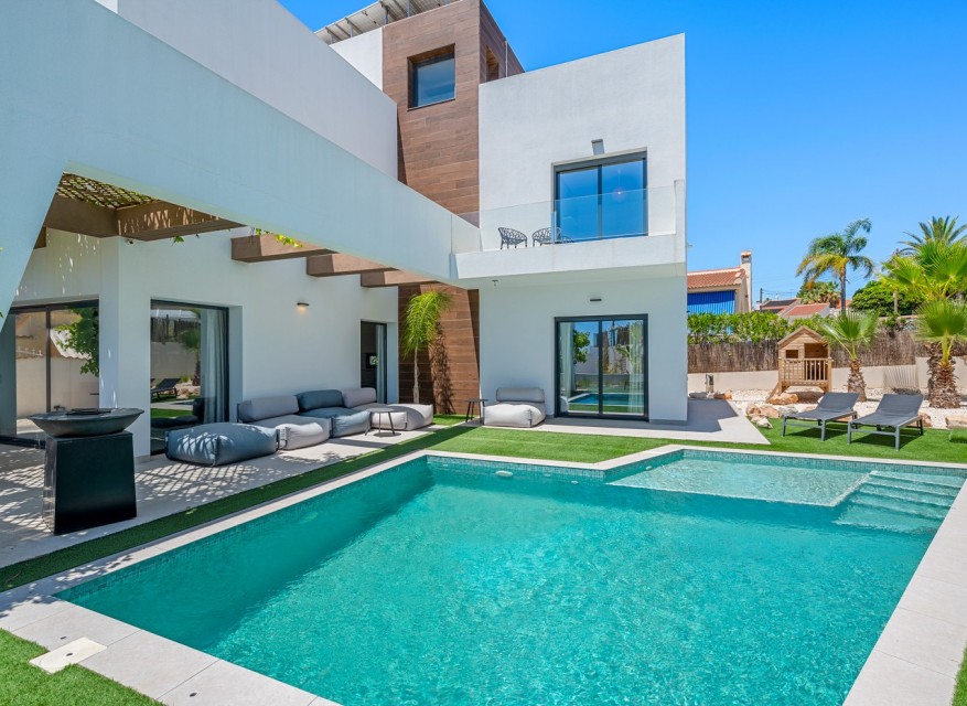 Videresalg - Frittliggende Villa - Ciudad Quesada - Ciudad Quesada - Byen