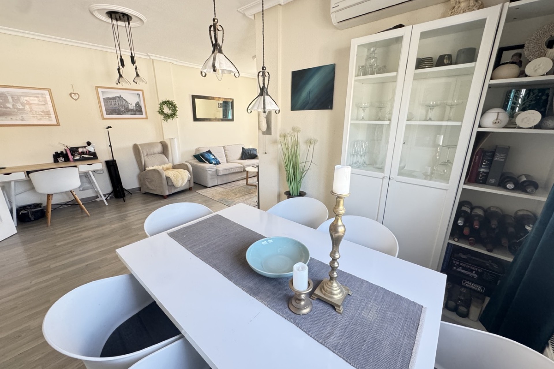 Videresalg - Frittliggende Villa - Ciudad Quesada - Ciudad Quesada - Byen