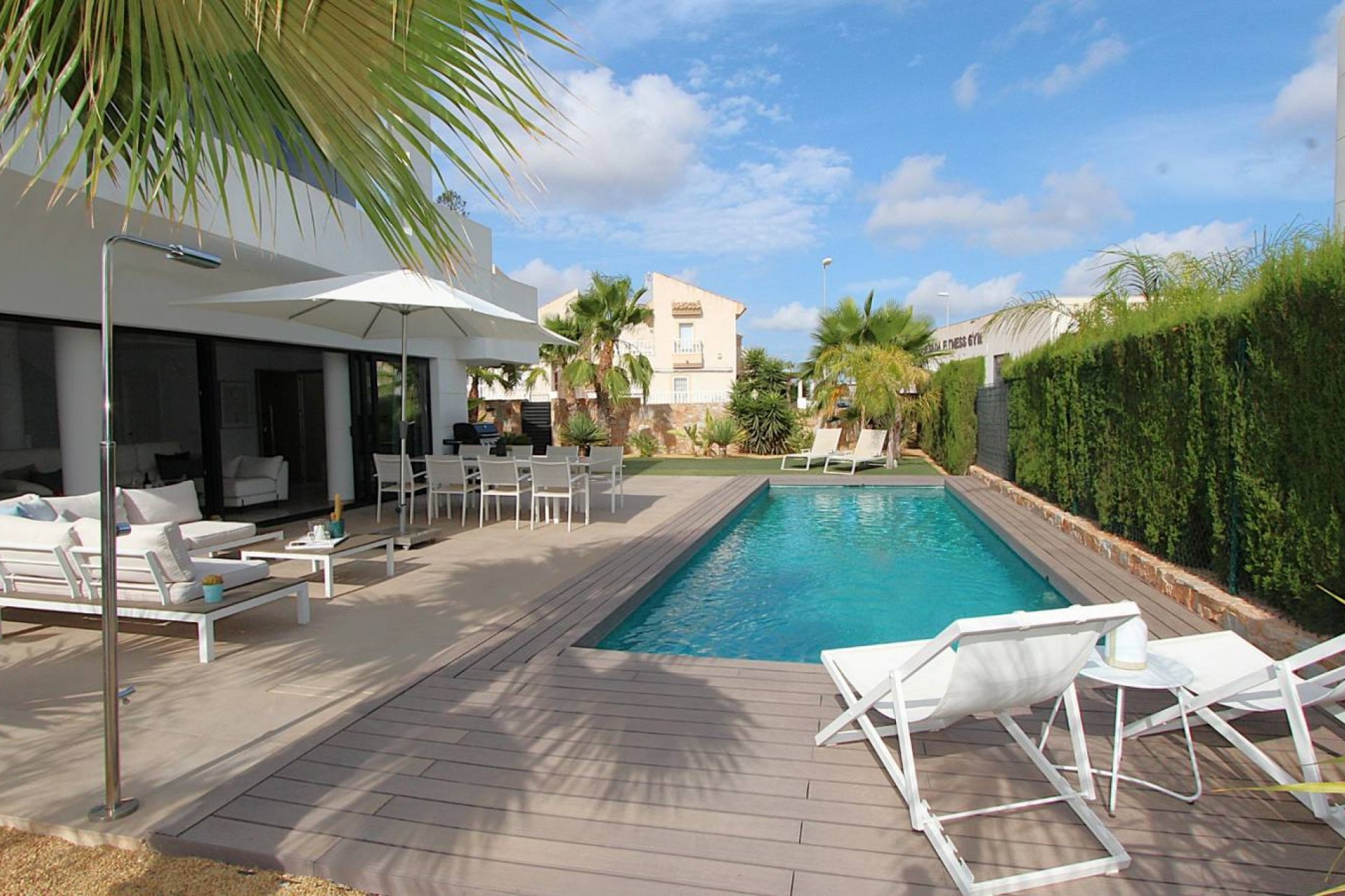 Videresalg - Frittliggende Villa - Ciudad Quesada - Ciudad Quesada - Byen