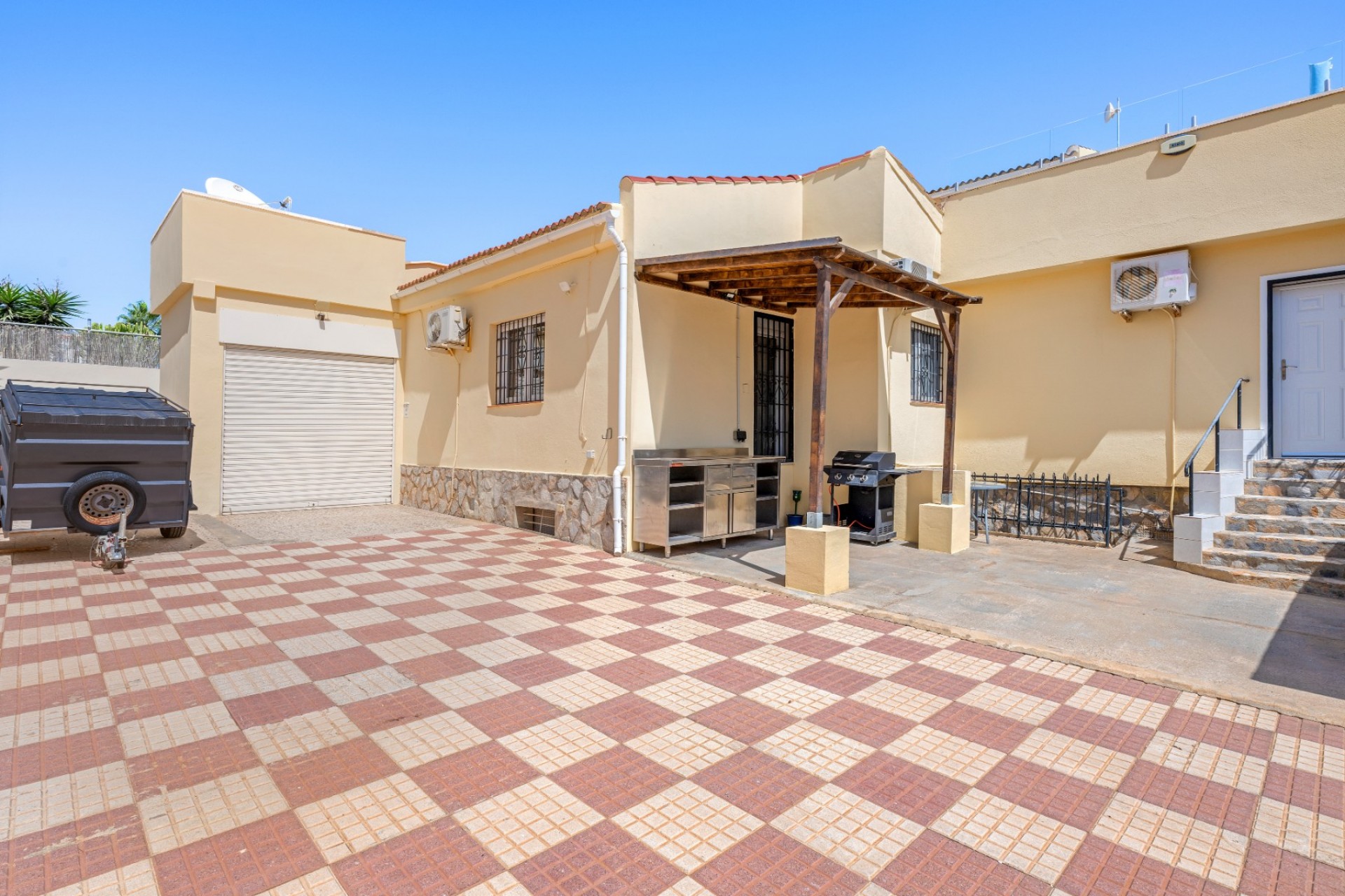 Videresalg - Frittliggende Villa - Ciudad Quesada - Ciudad Quesada - Byen
