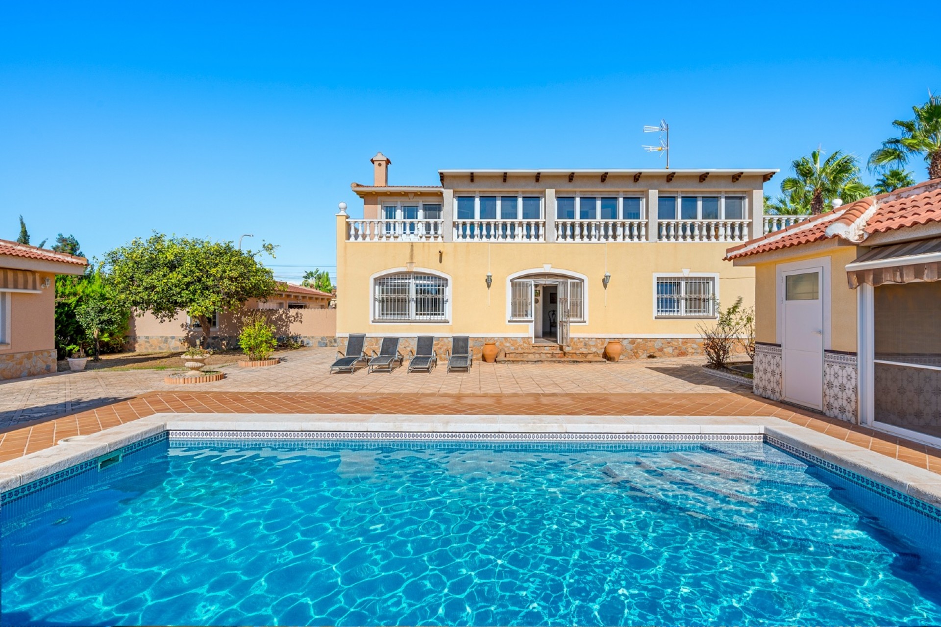 Videresalg - Frittliggende Villa - Ciudad Quesada - Ciudad Quesada - Byen