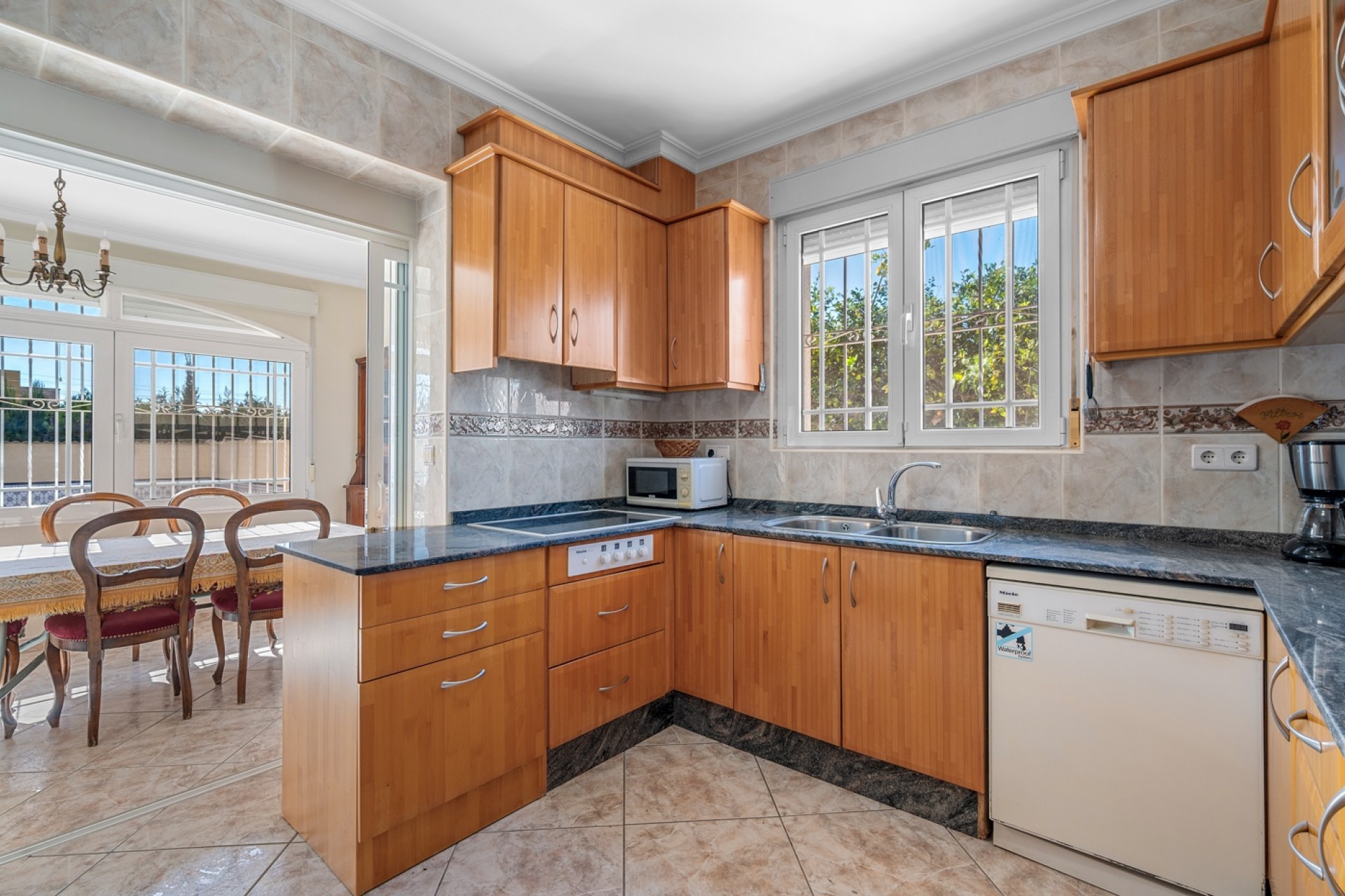 Videresalg - Frittliggende Villa - Ciudad Quesada - Ciudad Quesada - Byen