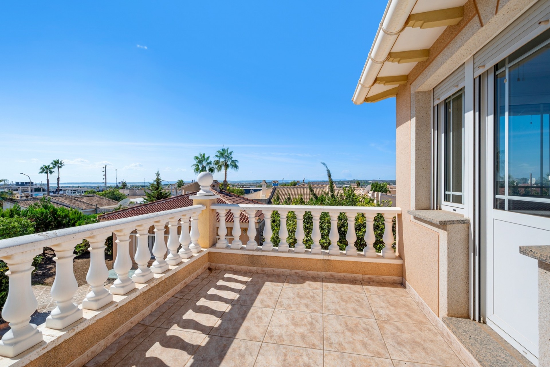 Videresalg - Frittliggende Villa - Ciudad Quesada - Ciudad Quesada - Byen