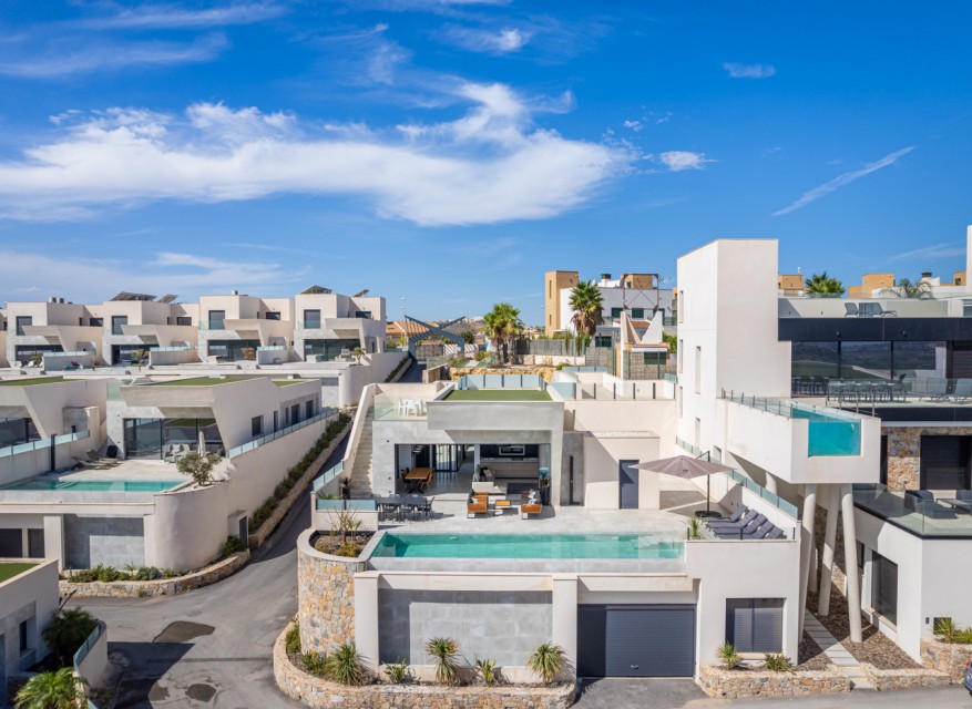 Videresalg - Frittliggende Villa - Ciudad Quesada - Pueblo Lucero