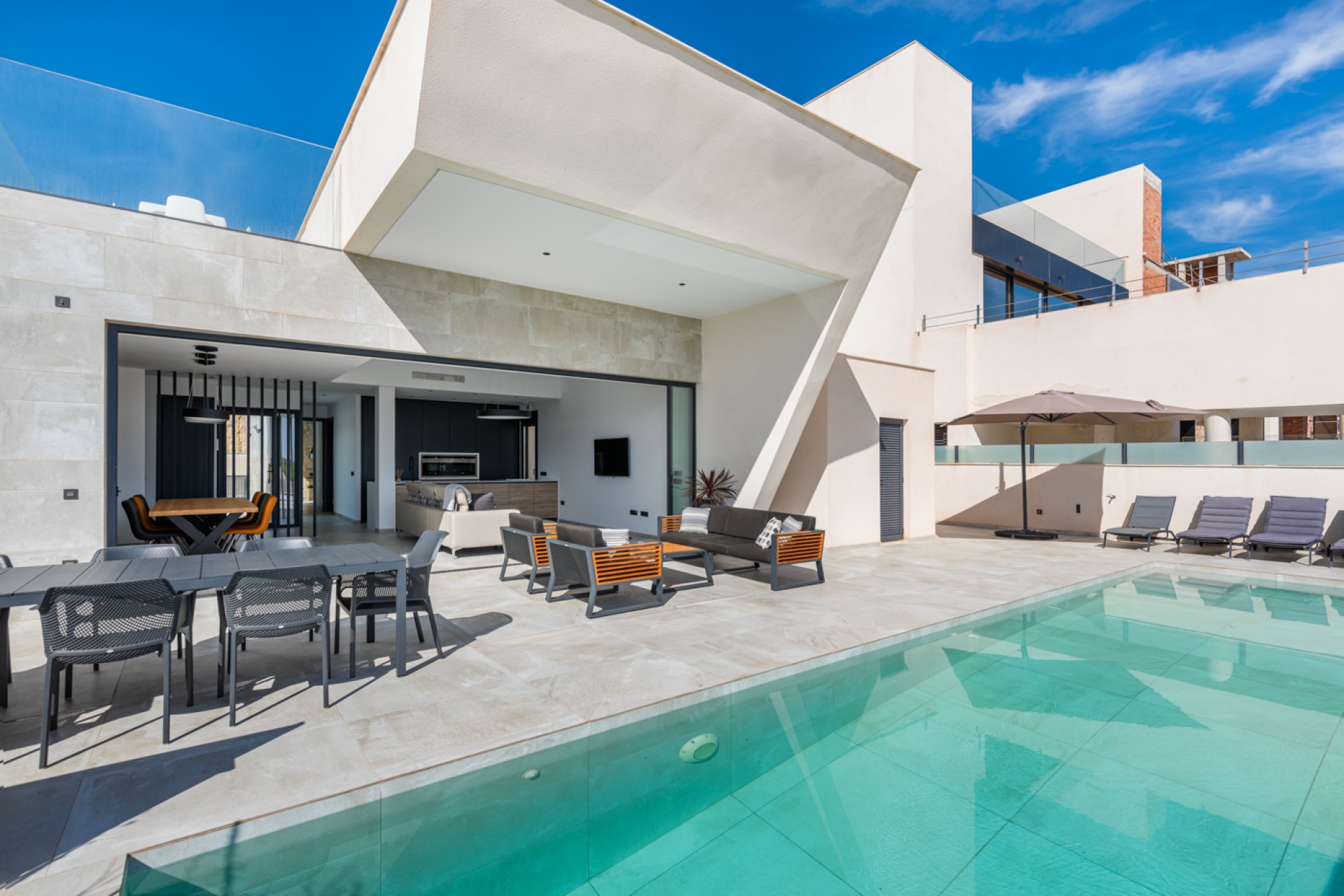 Videresalg - Frittliggende Villa - Ciudad Quesada - Pueblo Lucero