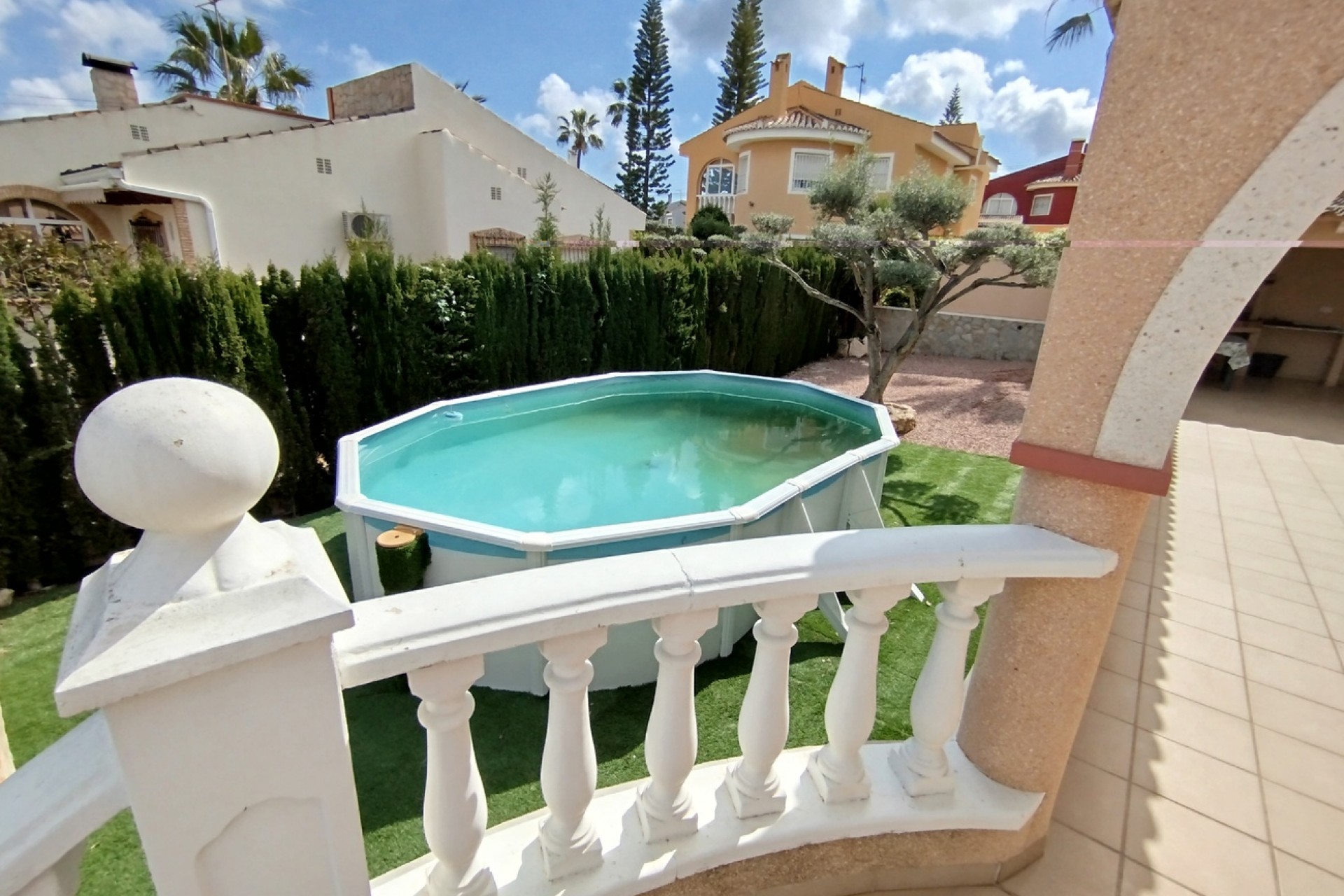 Videresalg - Frittliggende Villa - Ciudad Quesada - Pueblo Lucero