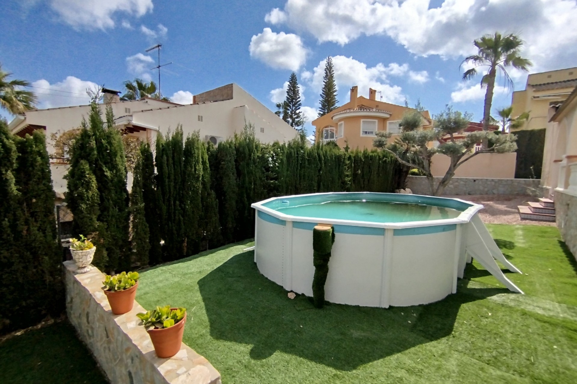 Videresalg - Frittliggende Villa - Ciudad Quesada - Pueblo Lucero