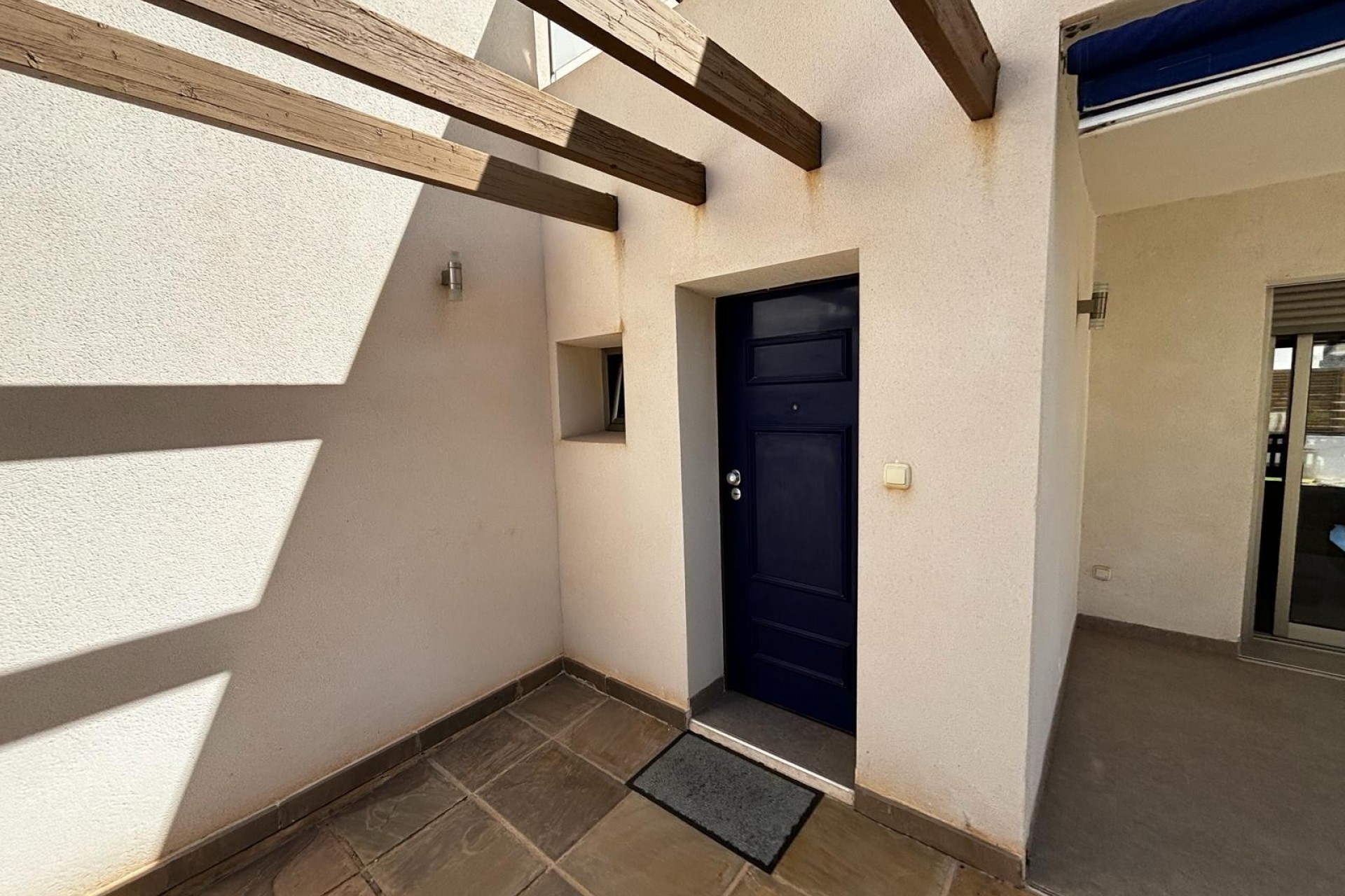 Videresalg - Frittliggende Villa - Cox - Cox - Felt