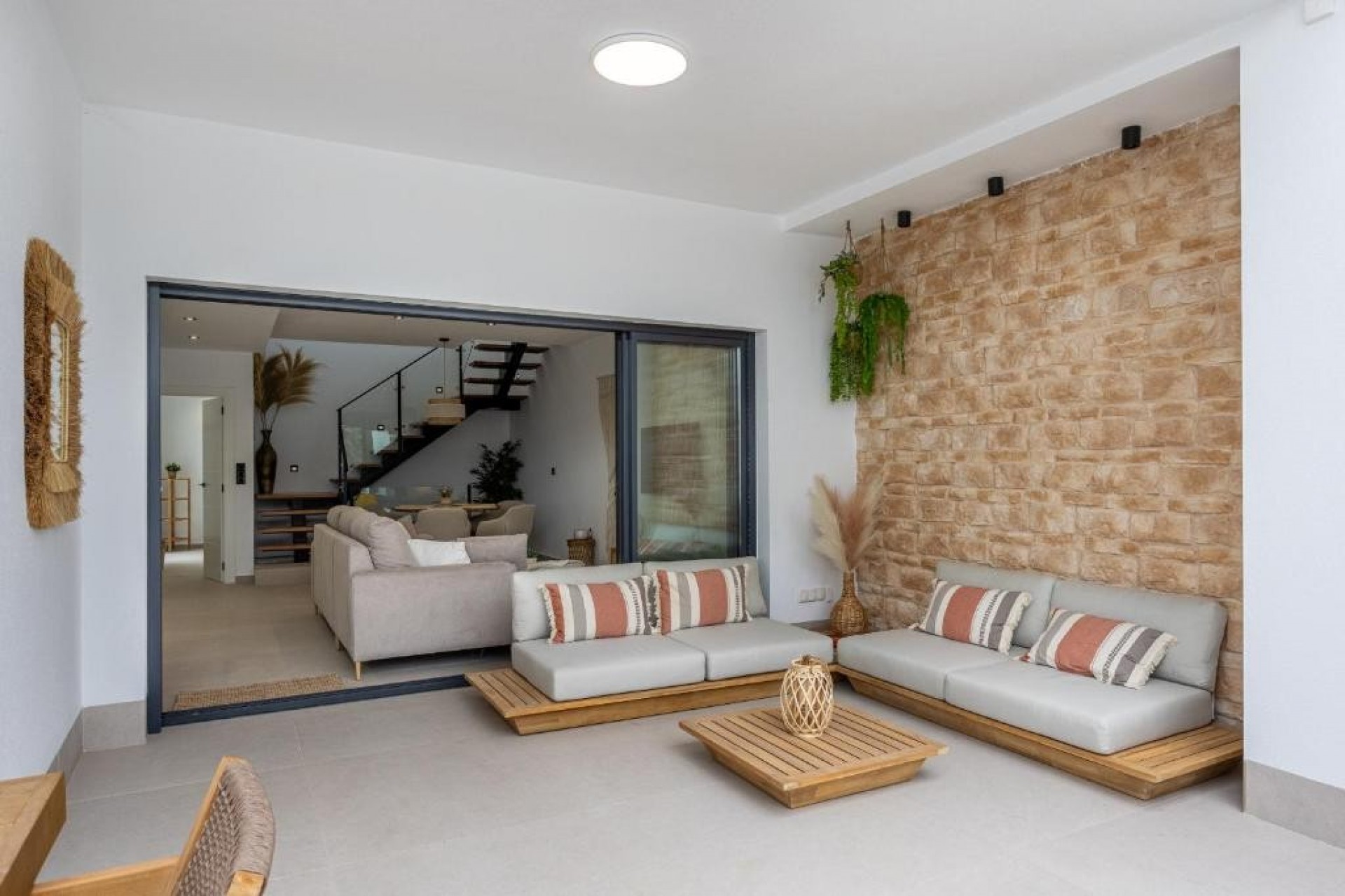 Videresalg - Frittliggende Villa - Dolores - Dolores - Byen