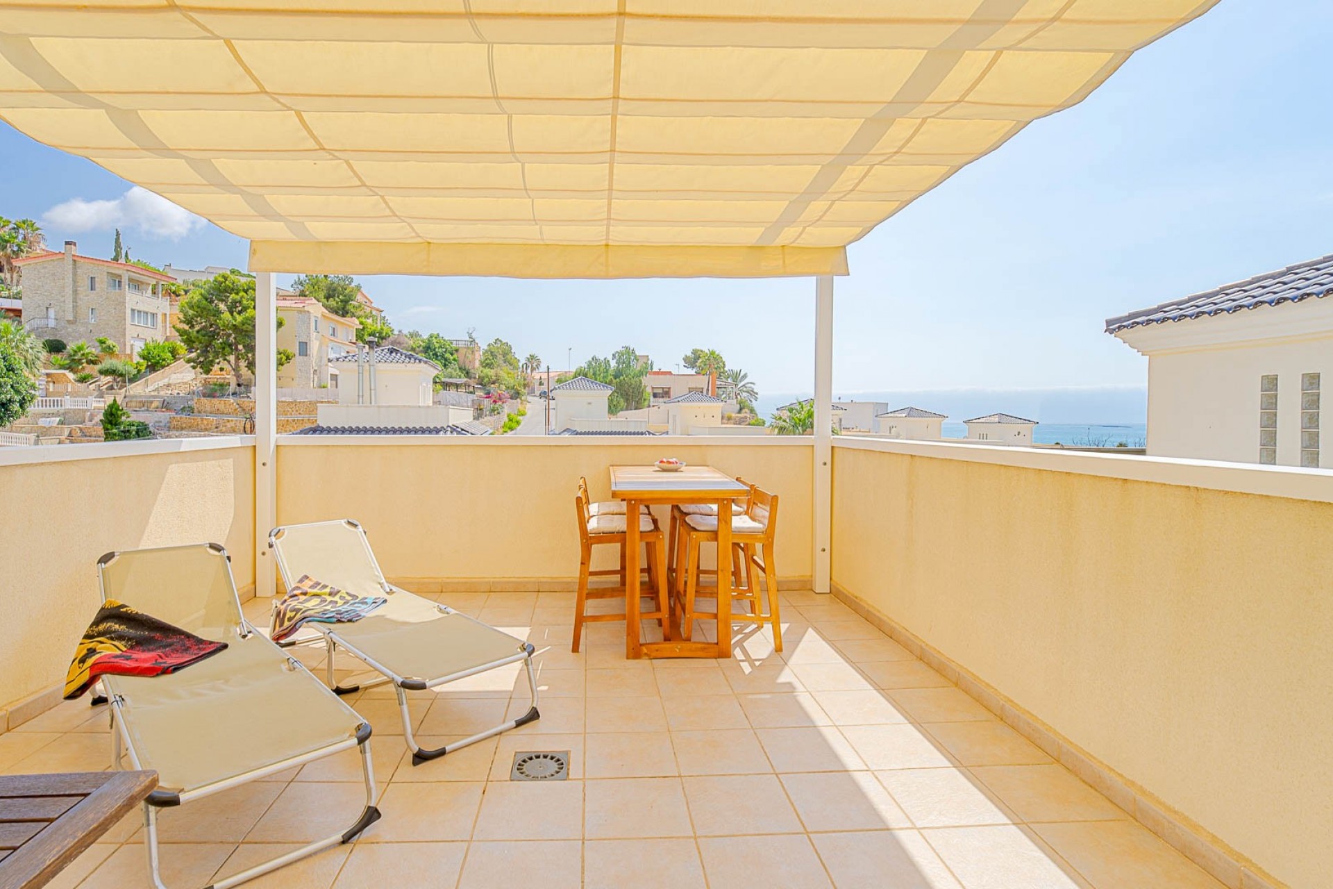 Videresalg - Frittliggende Villa - El Campello - Urb Els Banyets