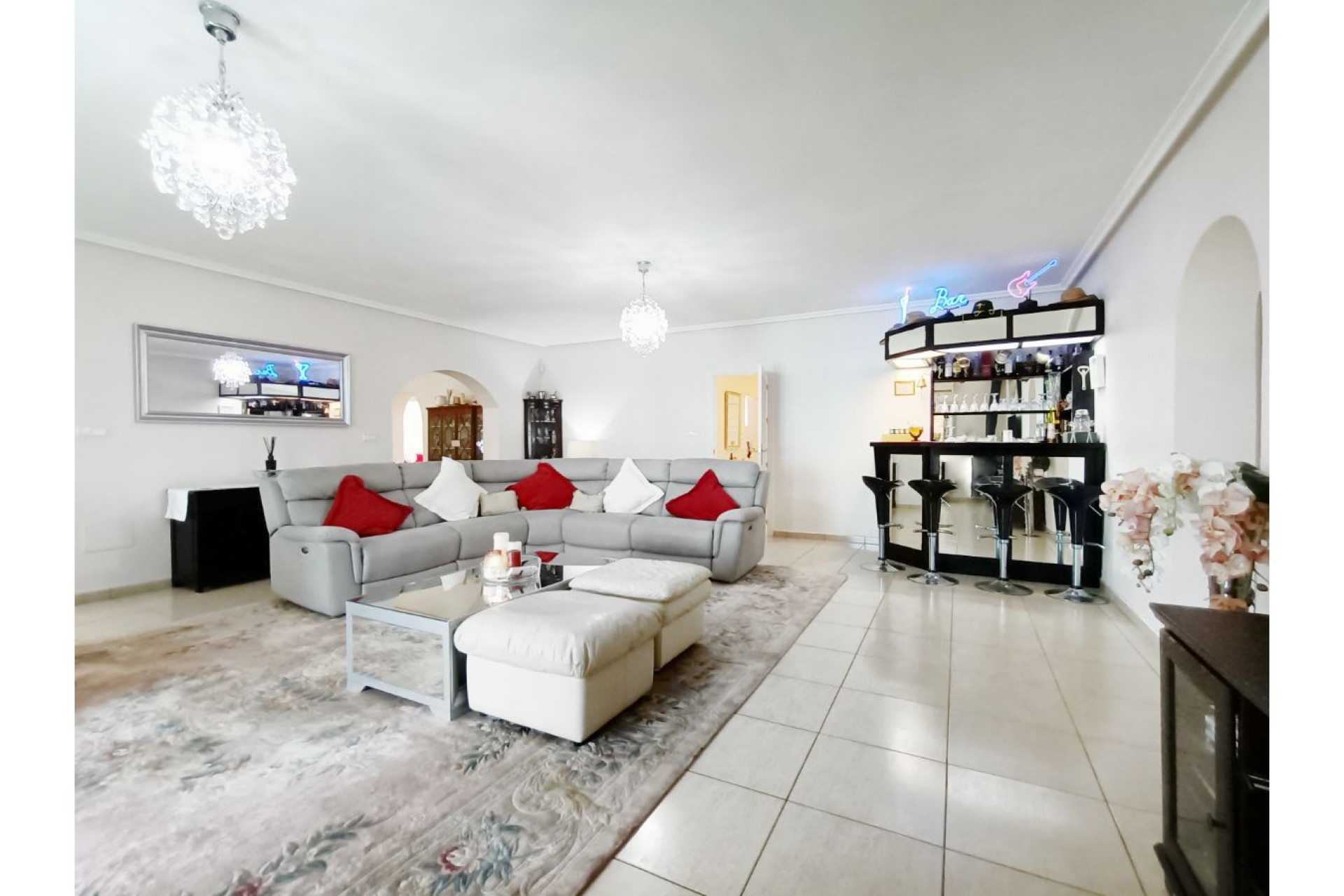 Videresalg - Frittliggende Villa - Gea y Truyols - Urb Lo Santiago