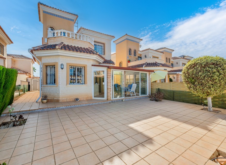Videresalg - Frittliggende Villa - Guardamar del Segura - El Raso