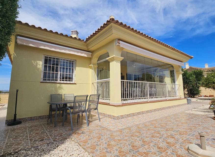 Videresalg - Frittliggende Villa - La Marina - La Marina - Urbanisering