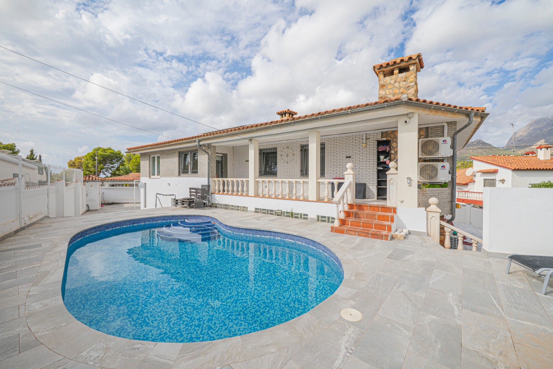 Videresalg - Frittliggende Villa - La Nucia - Panorama