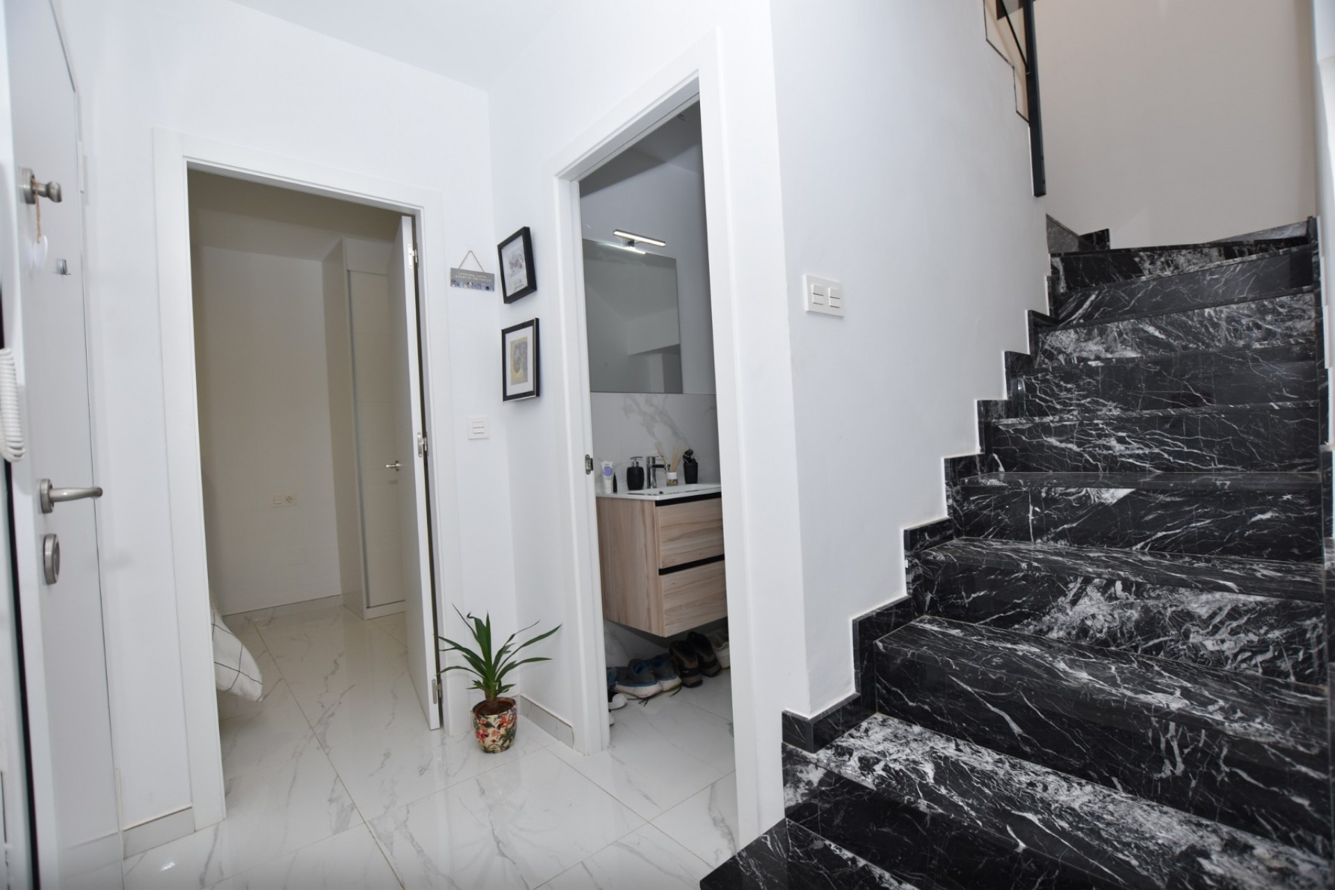 Videresalg - Frittliggende Villa - Los Montesinos - La Herrada