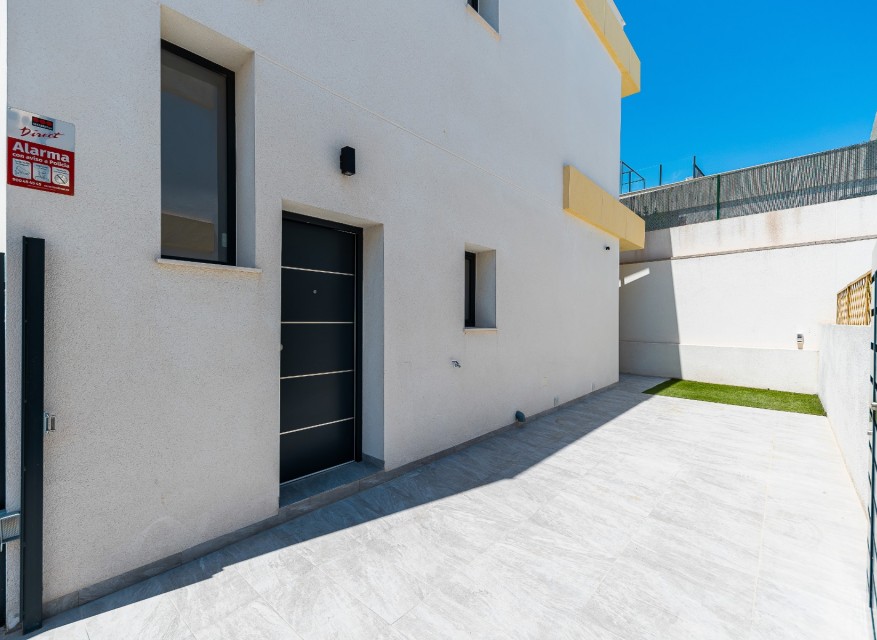Videresalg - Frittliggende Villa - Los Montesinos - La Herrada